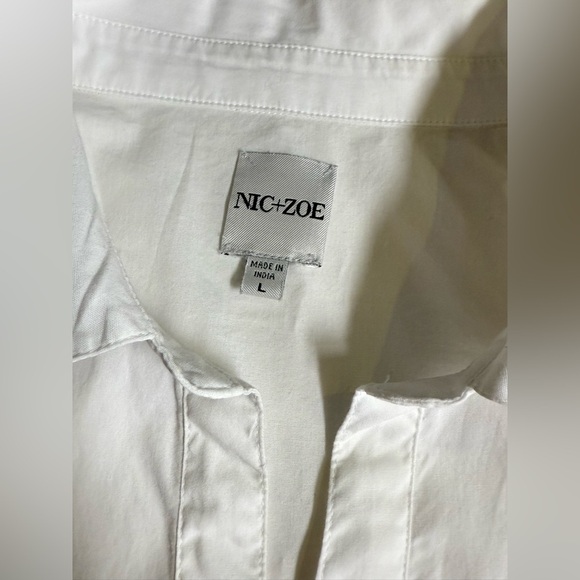 NIC+ZOE White puff eyelet sleeve button down top size L - Picture 11 of 15
